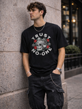 Мъжка овърсайз тениска TRUST NO ONE– streetwear  | Brave88